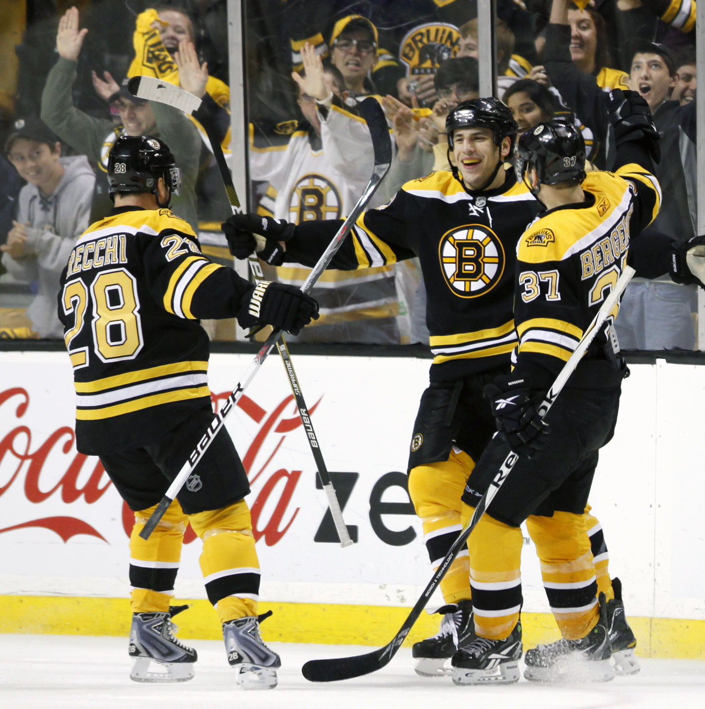 2010: Boston Bruins score 3 short-handed goals in 64 seconds